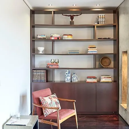 Apartment Elegant With Bridge View